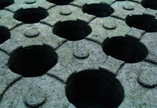 Close-up of the recycled plastic grid structure